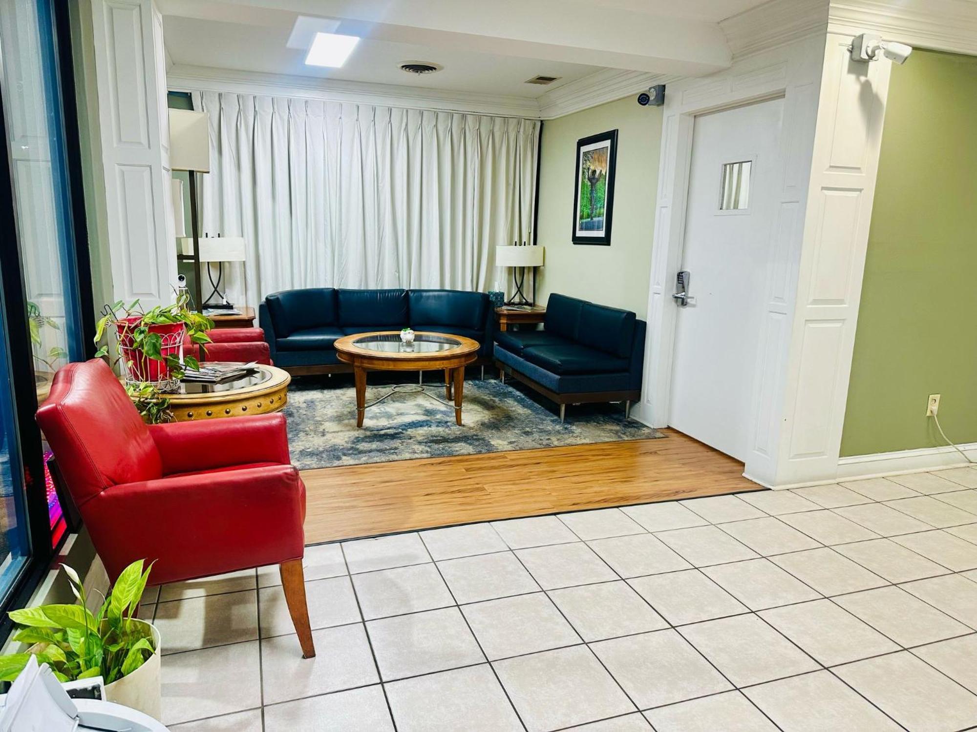 Astoria Hotel North Данвил Екстериор снимка